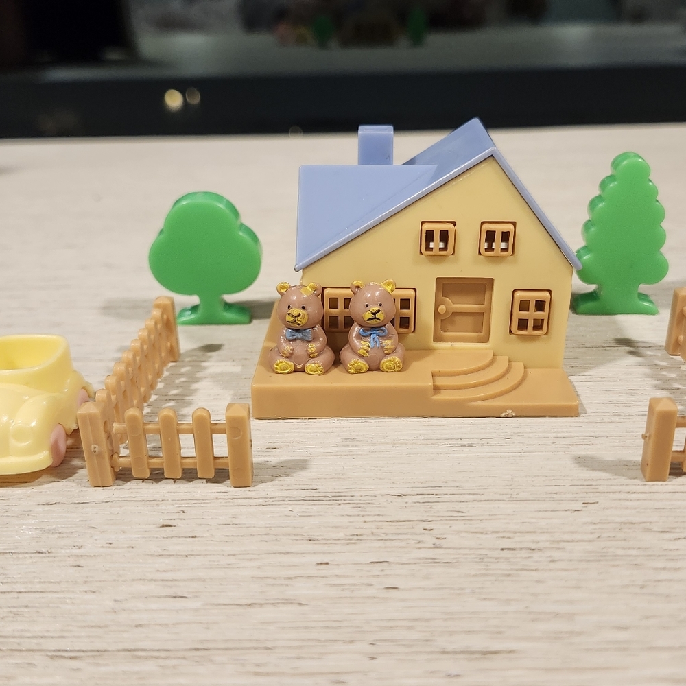 Teddy's wonderland play set